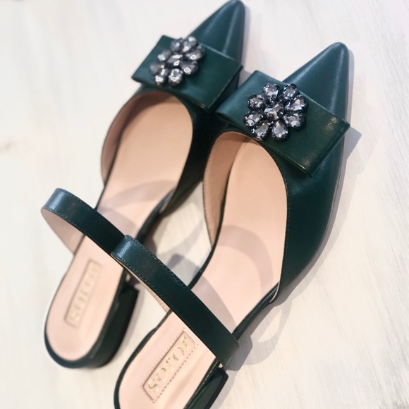 Pointed to flats - Picture 1 of 1